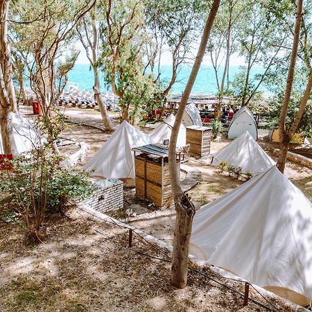 Burano Camping Beach-Bar Nea Thesi Екстер'єр фото