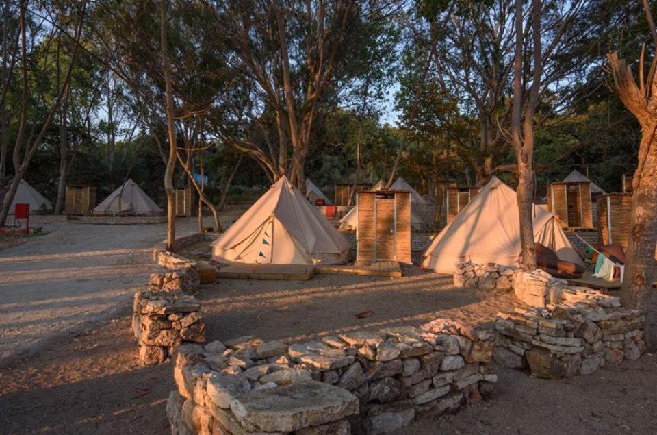 Burano Camping Beach-Bar Nea Thesi Екстер'єр фото
