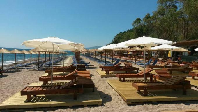 Burano Camping Beach-Bar Nea Thesi Екстер'єр фото